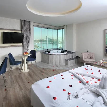 Taskoeprue 4* Άδανα